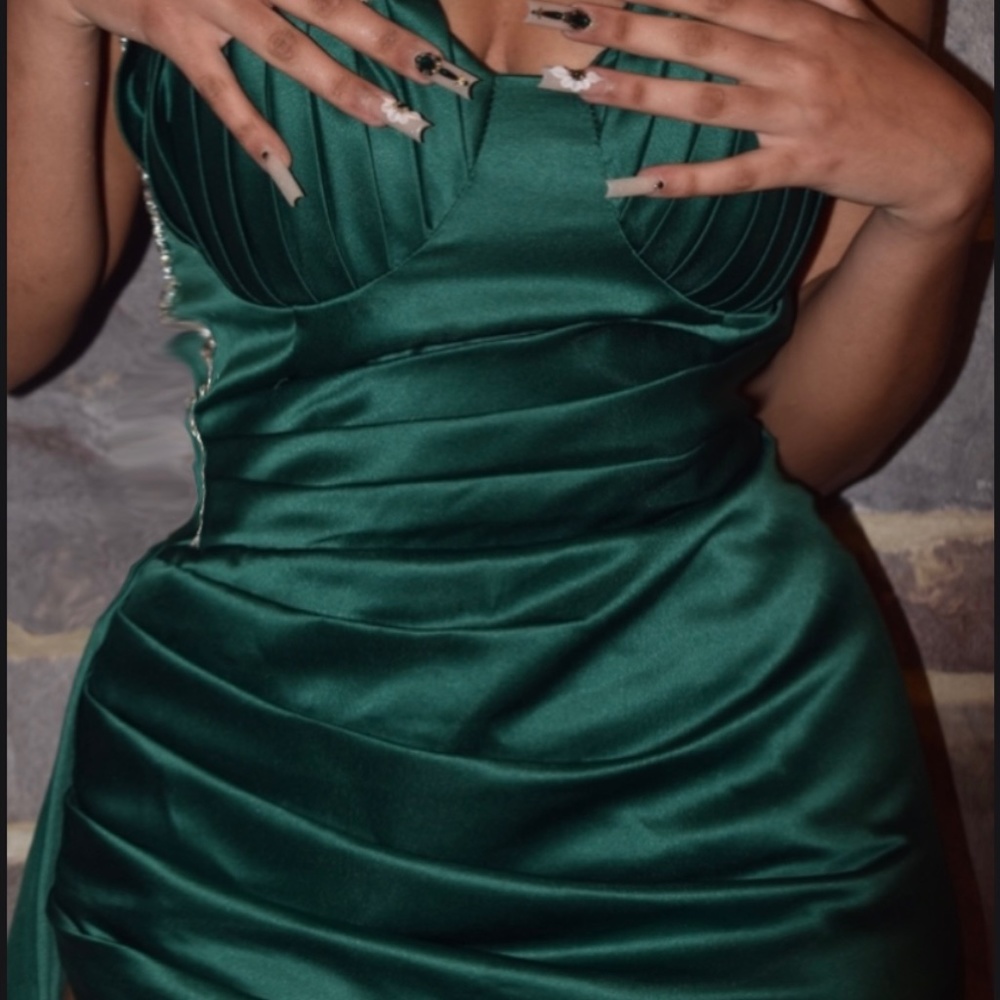 Strapless PROM DRESS